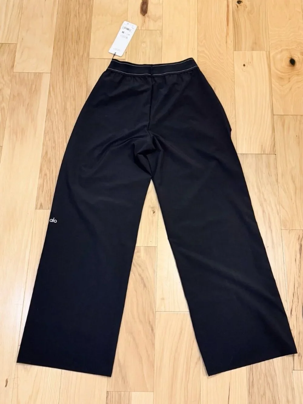 ALO Yoga nwt alo